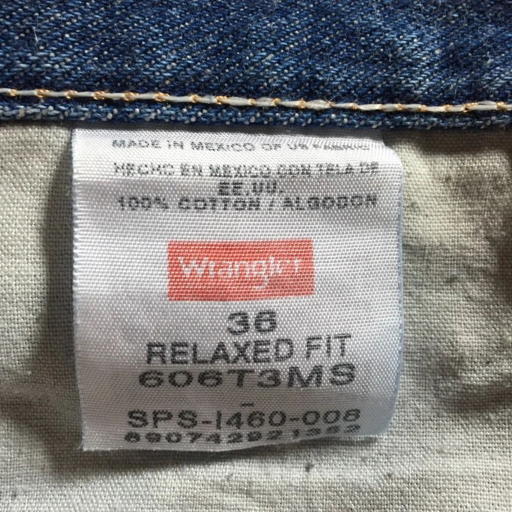 Vintage ✨ Wrangler Denim Shorts - Picture 2 of 4